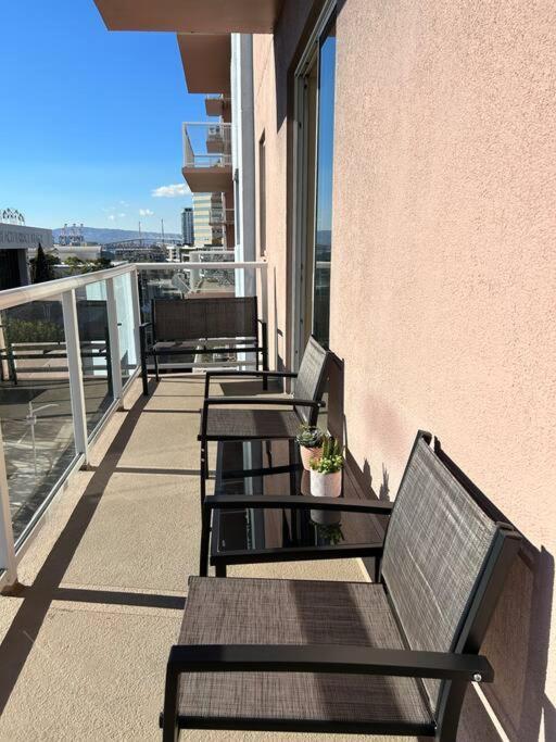 A Corner Unit With Ocean Views From Every Room Long Beach Exterior photo