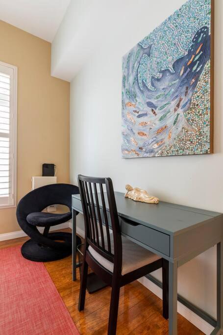 A Corner Unit With Ocean Views From Every Room Long Beach Exterior photo
